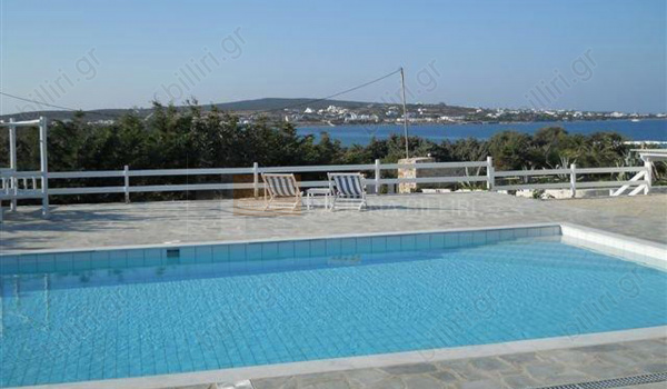 Πισίνα - Swimming pool